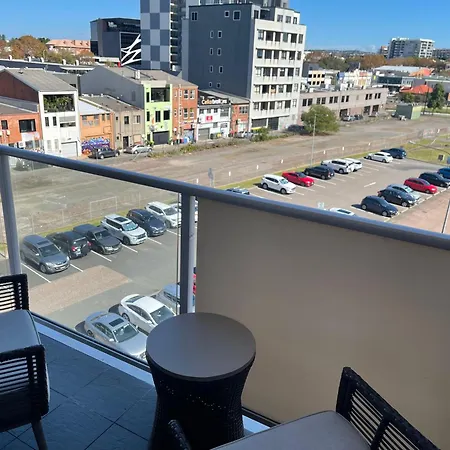 Honeysuckle Executive Apartments Newcastle Exterior photo