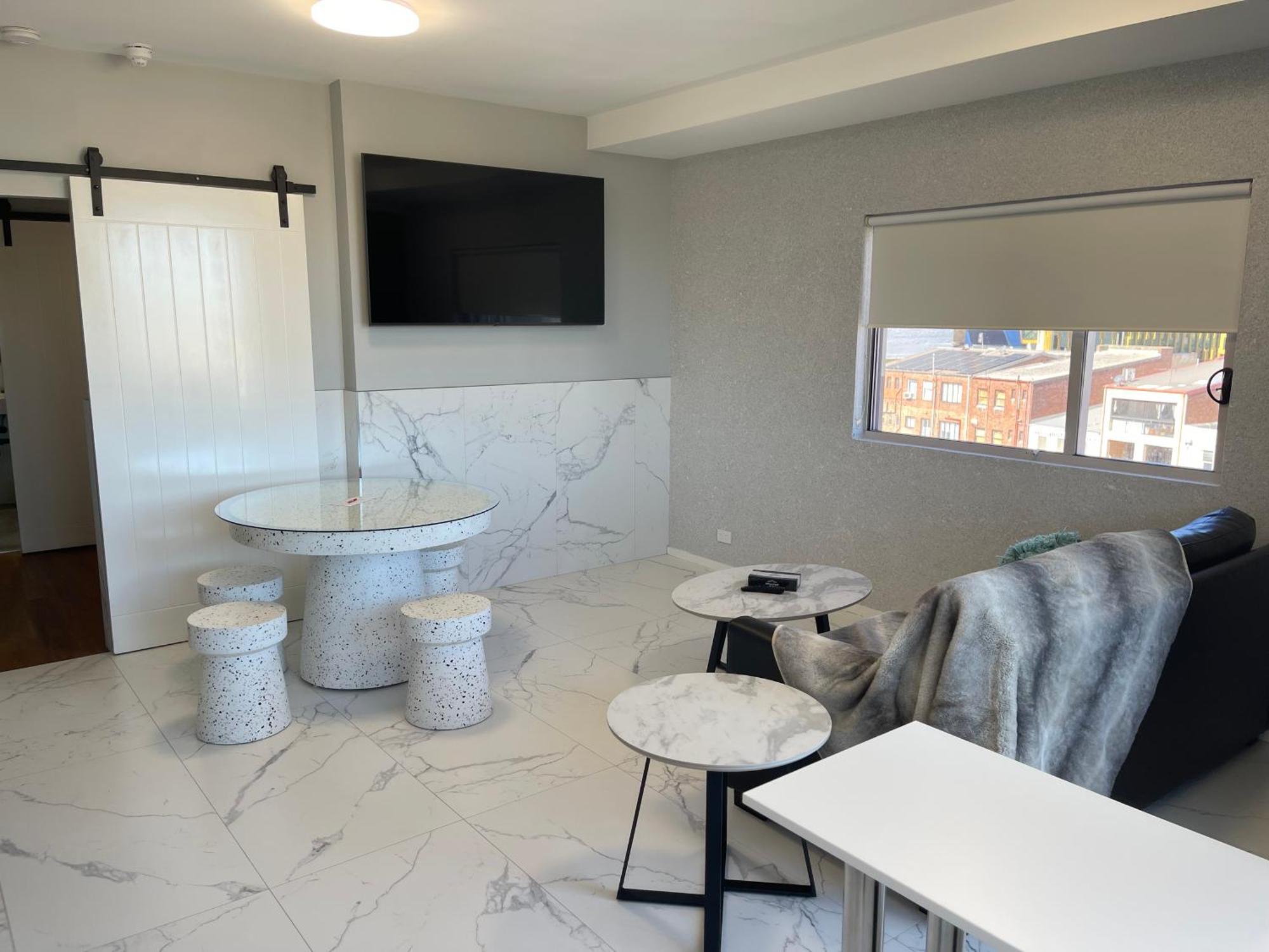 Honeysuckle Executive 4* Newcastle